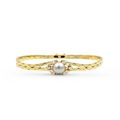 18K Yellow Gold Akoya Pearl Diamond Bracelet 