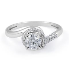 Brilliant cut Diamond Engagement Ring in Pave Setting 