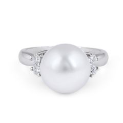 Pearl and Diamond Ring in 14 Karat White Gold