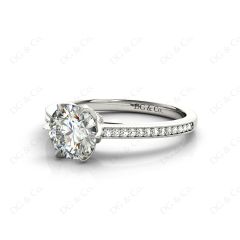 Vintage Style Round Cut Diamond Ring With Six Claws Set Centre Stone. in 18K White