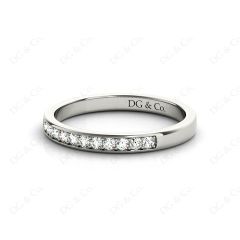 Wedding Diamond Ring with Grain Setting in Platinum