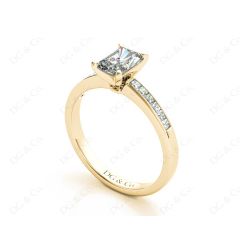 Radiant Cut Diamond Engagement ring with four claws centre stone in 18K Yellow